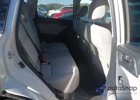 2015 Subaru Forester 2.5I Premium из США, поврежденный, VIN JF2SJADC1FH443365